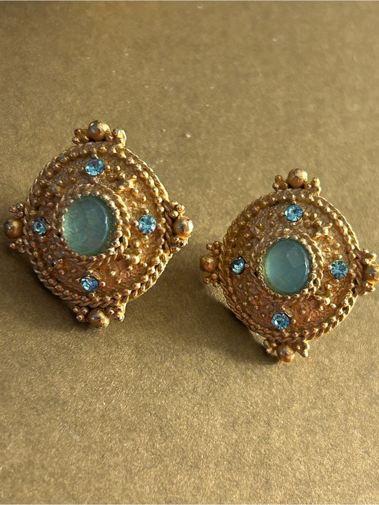 Jewelry - Earrings Renaissance look Goldtone ovals aqua blue cabochon & crystals. Pierced